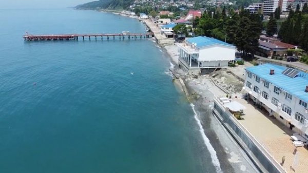 Лоо пробег по пляжу! Горный воздух Лоо!