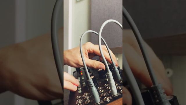 Nils Frahm - Says sequence on the Mother-32 смотреть онлайн