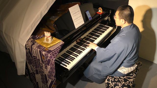 サティ作曲  ヴェクサシオン - Satie  Vexations