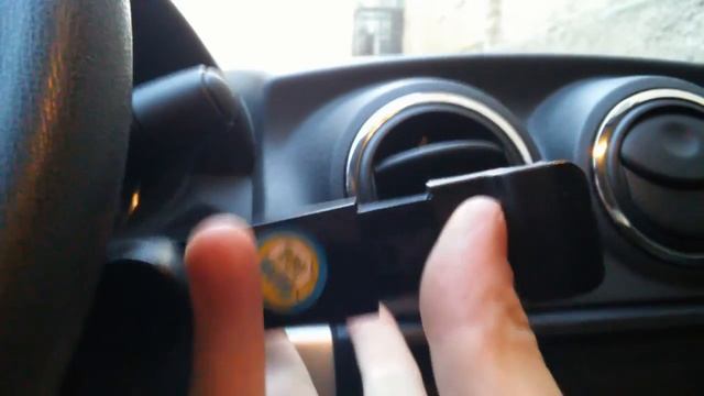 Держатель телефона на дифлектор в машине смотреть онлайн