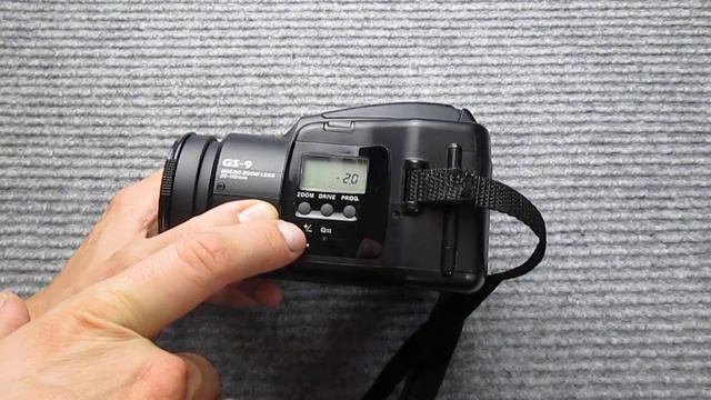 SLR мыльница? Пленочная бридж камера? Chinon GS-9 - камера для стрит фотографии. смотреть онлайн