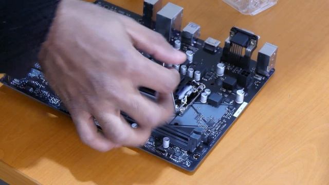 ?Armado Gabiente Gamemax Optical G510 | parte 1 | core i5 9400F | GTX 1650 Super смотреть онлайн