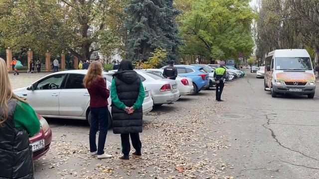 Мы у ВЕРХОВНОГО СУДА КРЫМА поддерживаем ОЛЕГА ЗУБКОВА! #ОТПУСКАЙ смотреть онлайн