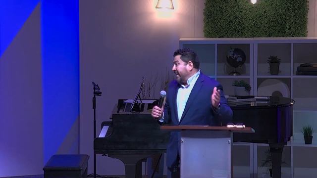 Servicio Hispano ~ July 3, 2022 смотреть онлайн