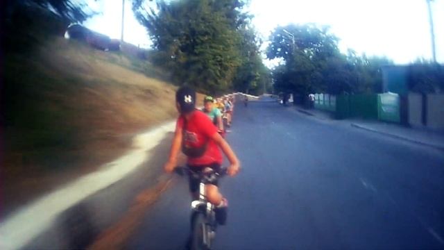 Діти проїхали 20км містом. Останій день літа смотреть онлайн