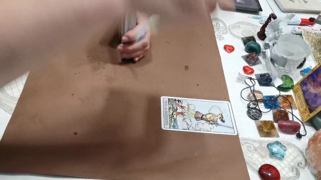 Какие энергии Вашего любимого человека между Вами и вашей соперницей смотреть онлайн