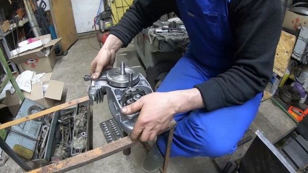 russisches Motorrad. Сборка двигателя за 5 минут. Это Восход детка!