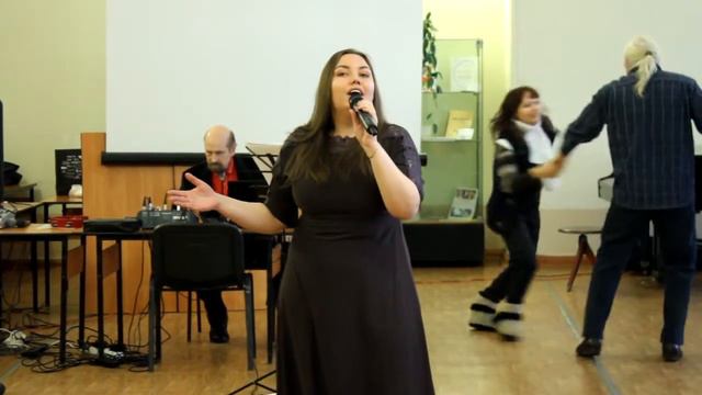 "Птица в клетке"муз.В.Юргенса,сл.И.Марухленко,исп. Елена Гомзякова смотреть онлайн