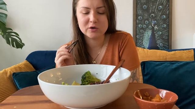 Мукбанг! Фиолетовый рис, тофу и брокколи.