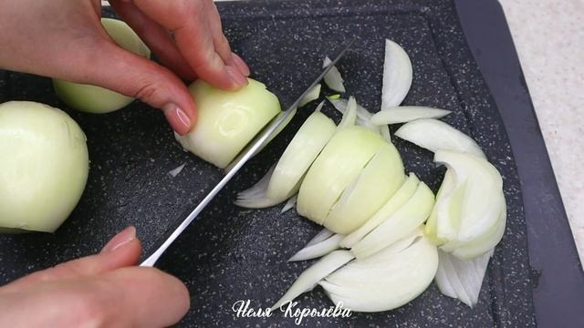 Как я готовлю обычных КАРАСЕЙ на праздничный стол - ПРОСТО и ВКУСНО! ЖАРЕНЫЙ КАРАСЬ в сметане смотреть онлайн
