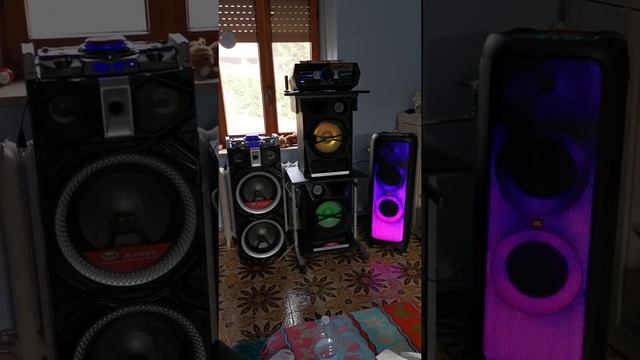 Jbl partybox 1000 Vs Sony shake 33 Vs trevi xf 4000 dj.bassi vince jbl,alti Sony e trevi scompare ? смотреть онлайн