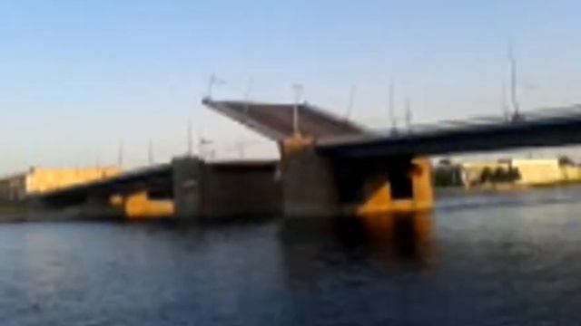 разводка моста в Питере смотреть онлайн