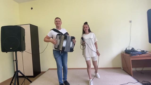 Кавер «Луна не знает пути » смотреть онлайн