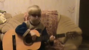 А ну-ка убери свой чемоданчик