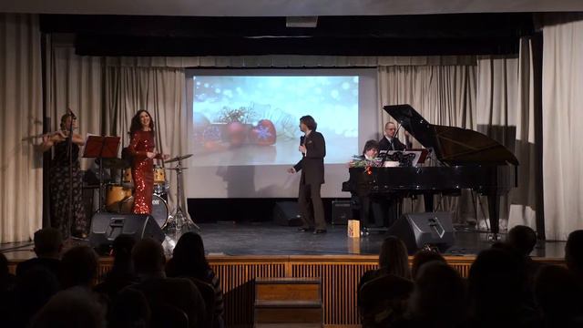 Ирина Суханова и Илья Ушуллу - А. Бабаджанян, сл. А. Вознесенкого - "Год любви" смотреть онлайн