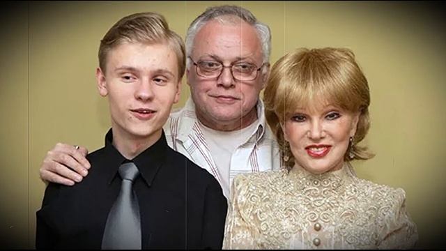 Как выглядел единственный внук Людмилы Гурченко, который ушёл из жизни в 16 лет?