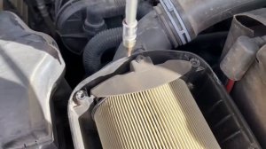 Как заменить воздушный фильтр Шкода Октавия А5 , Skoda Octavia A5 двигатель 1.6