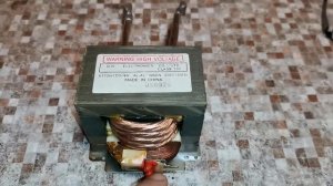 Устройство для контактной сварки Li-ion АКБ на трансформаторе от микроволновки.