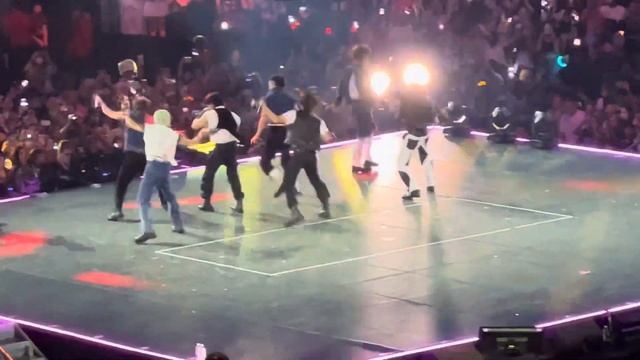 230820 Stray Kids - Super Bowl at KCON LA 2023 смотреть онлайн