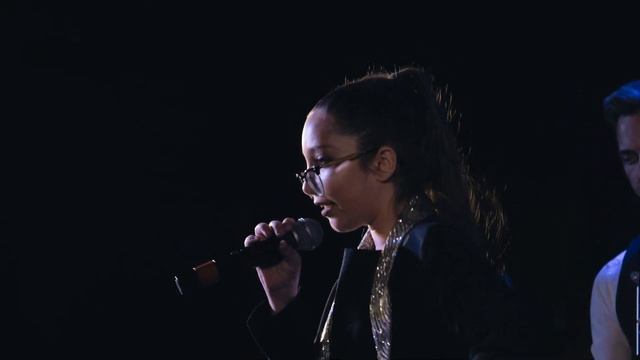 Премия "Искра" 2019 - Арина Клюг "Poker face" смотреть онлайн