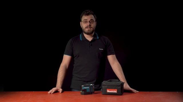 Обзор аккумуляторного лазерного уровеня Makita SK106GDZ смотреть онлайн