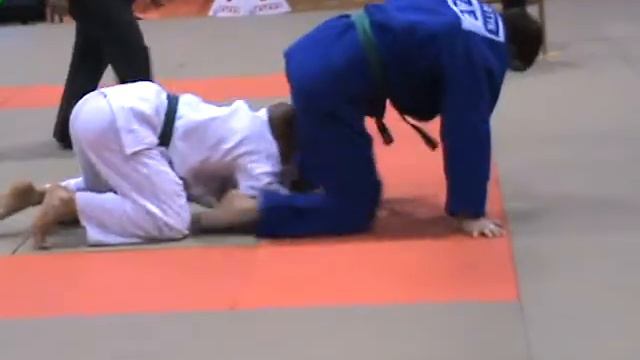 Kotyk Tomáš vs Ivanka Ivan.MPG смотреть онлайн