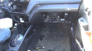 KIA RIO СНЯТИЕ ЦЕНТРАЛЬНОЙ КОНСОЛИ АКПП РУКОЯТКИ АКПП на раз два2