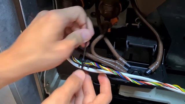 Установка купюроприемника в кофейню самообслуживания. смотреть онлайн