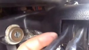 Горит на постоянку дальний свет на ниве