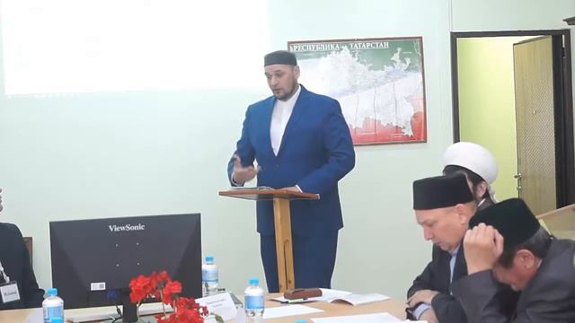 Кадими мәдрәсәләр белəн хәзерге заман мәдрәсәләренең укыту системасын чагыштыру смотреть онлайн