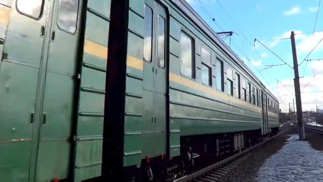Электропоезд ЭМ2-022 смотреть онлайн