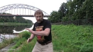 Понятие "боевой машины". Удары локтями. Самооборона от деда ВДВ. Урок № 2