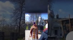 С нами Бог и Богородица!Наше дело правое.Победа будет за нами!