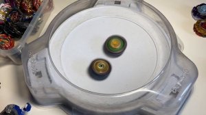 ВАНИШ ФАФНИР ПРОТИВ ПЯТОГО СЕЗОНА / Бейблэйд Бёрст / Beyblade Burst