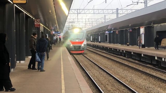 ЭП2Д-0136 ЦППК Перекраска Наше Подмосковье На станции Лианозово смотреть онлайн