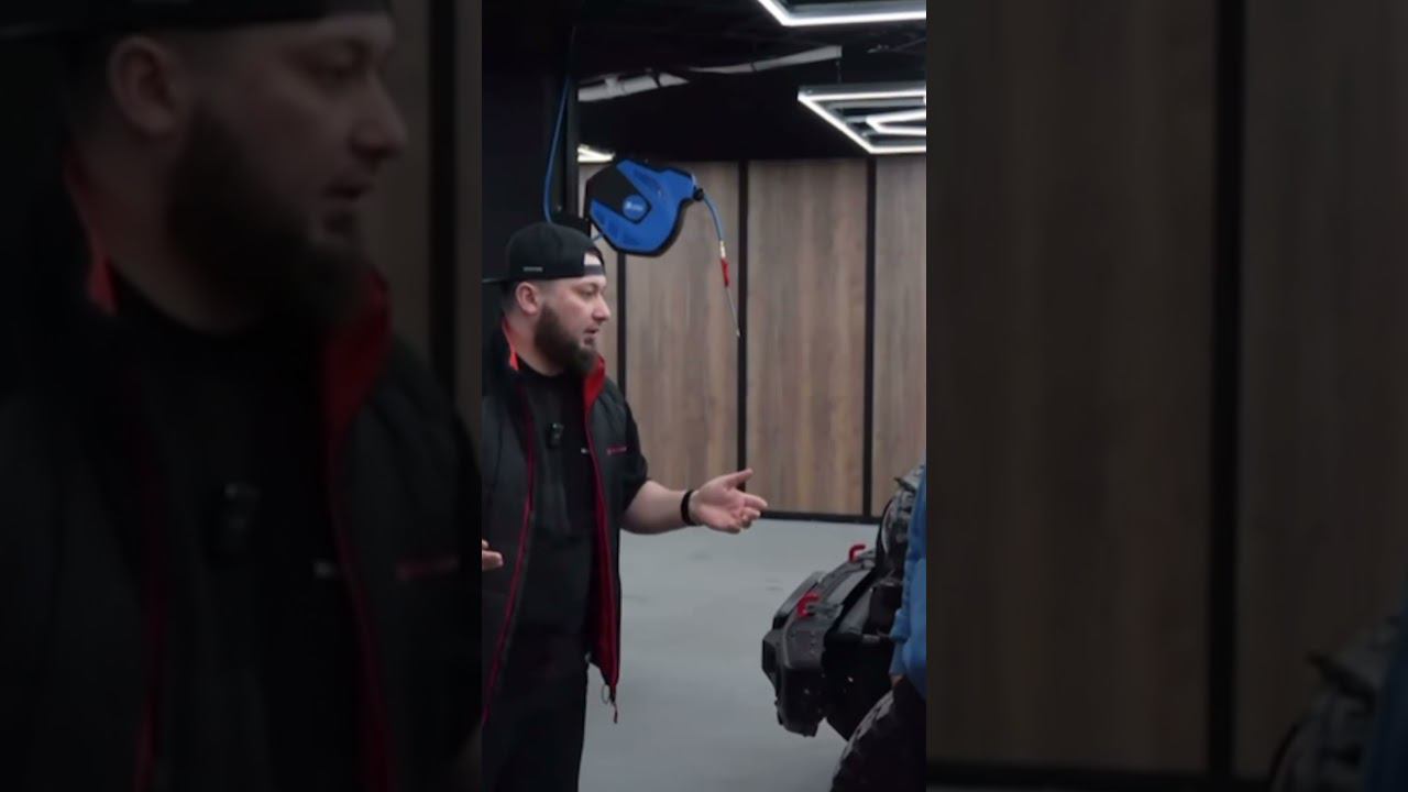 Как вам такой формат видео-интервью с представителями автомобильной сферы?Оцените в комментариях смотреть онлайн