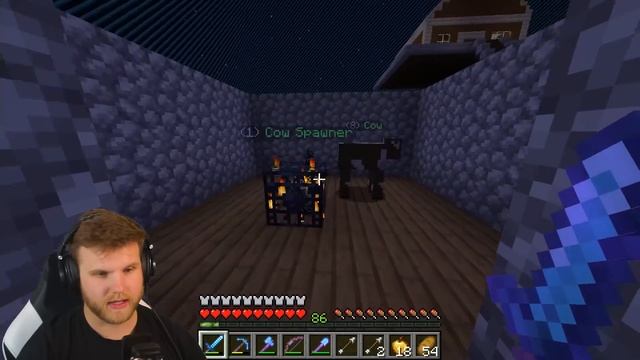Upgrading My Space SkyBlock Island! | Minecraft смотреть онлайн