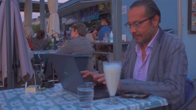 О Швейцарии по-русски - Часть 2 - Швейцарская ривьера смотреть онлайн