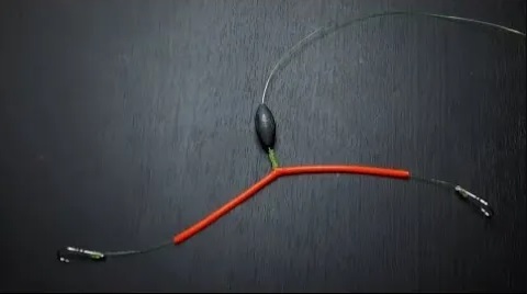 Лучшая самоподсекающая донка. Донка коромысло. Как сделать поводок на два крючка чтоб не путался смотреть онлайн