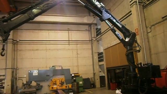 Grúa VENDIDA - SOLD crane HIAB 050 C-130613 (www.transgruas.com) смотреть онлайн