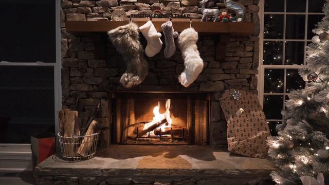 Enjoy Beautiful Fireplace ? with Christmas Oldies | Remix Songs 2022 Playlist ?✨?? ❄️ ☃️ смотреть онлайн