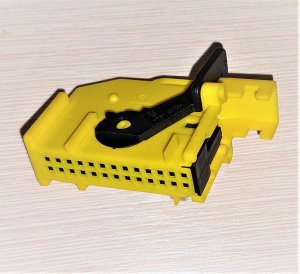 Как разобрать разъём комбинации приборов ВАЗ