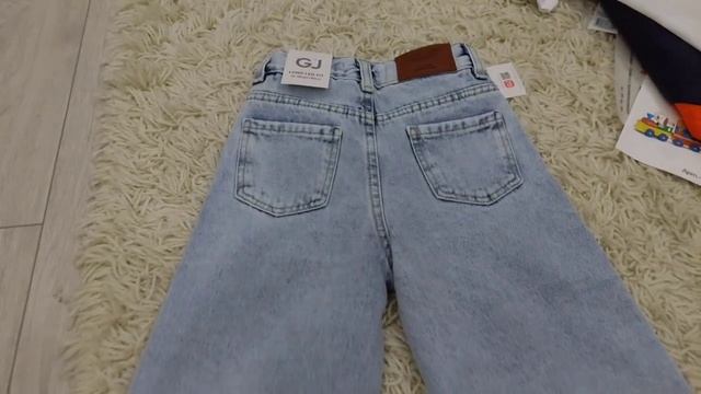 Мой день рождения/Семейная поездка в Ярославль/Кидбург смотреть онлайн