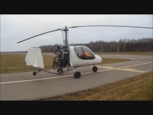 Калужани развлекаются на двухместном автожире