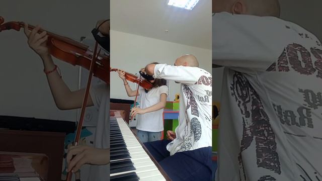 УРОКИ СКРИПКИ (2) смотреть онлайн