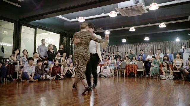 [ Tango ] 2023.08.31 - Ariadna Naveira & Fenando Sancez - Show.No.4 смотреть онлайн
