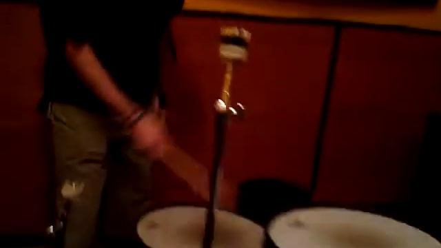 MIKB WITH THE ZOOM Q3 @ CHARTS MUSIC смотреть онлайн