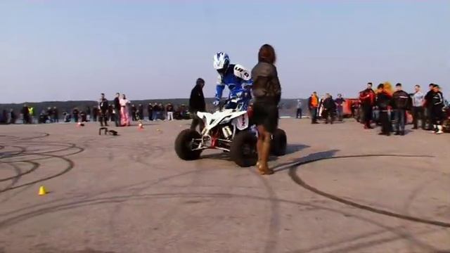 Ariz Azeri - Moto