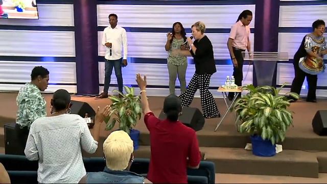 WEDNESDAY NIGHT ROAR - MAR 9th with Apostle Mary Wildish #church #worship #WednesdayNights #Prop… смотреть онлайн