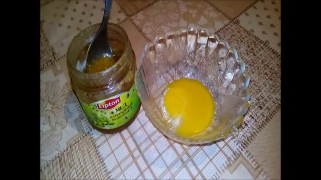 Рецепты масок из меда и яйца для жирной, сухой и нормальной кожи лица смотреть онлайн